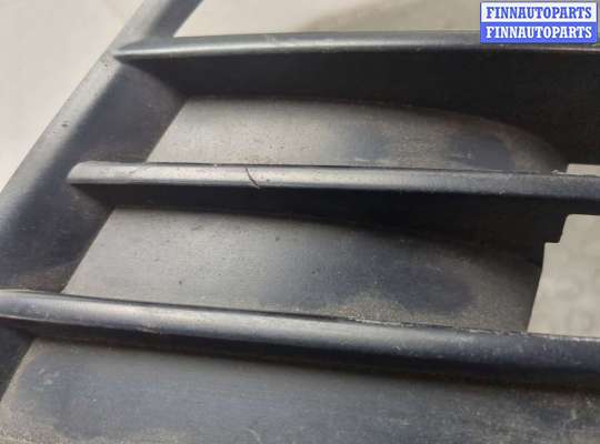 купить Заглушка (решётка) бампера на Audi Q7 2005-2015