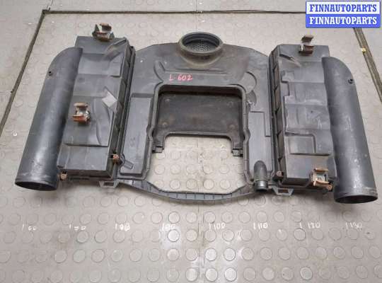 Корпус воздушного фильтра на Mercedes-Benz GL (X164)