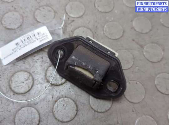 купить Кнопка открывания багажника с крышки на Lexus IS 2005-2016