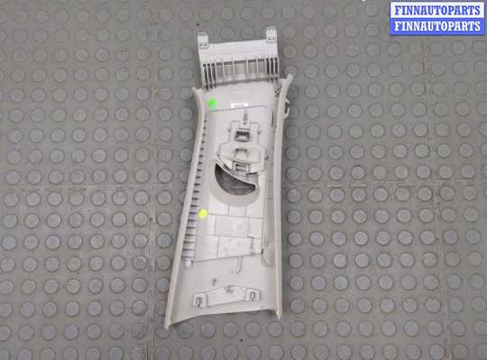 купить Обшивка центральной стойки на Volkswagen Tiguan 2016-2020