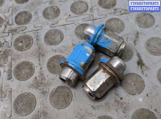 купить Гайка колесная на Toyota Sienna 2 2003-2010