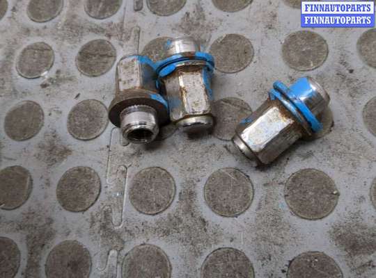 купить Гайка колесная на Toyota Sienna 2 2003-2010