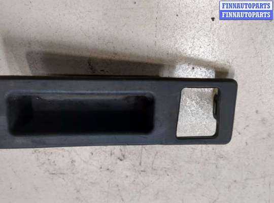 купить Кнопка открывания багажника с крышки на BMW 2 F22 2013-2021