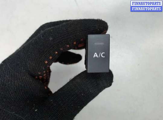 Кнопка кондиционера (A/C) LRP2667 на Land Rover Freelander 1 1998-2006