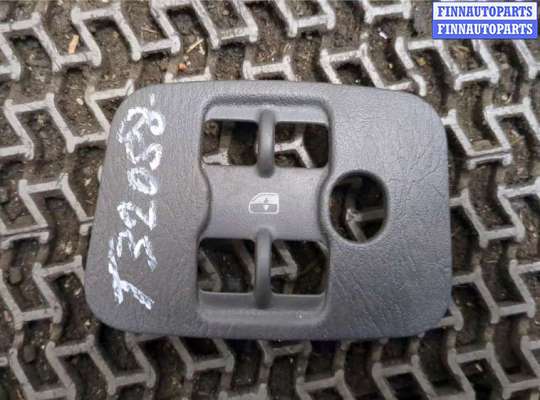 купить Пластик центральной консоли на Jeep Liberty 2002-2006