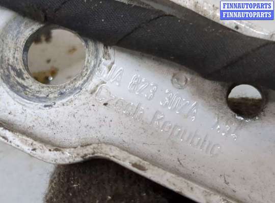 купить Петля капота на Skoda Rapid 2012-2020