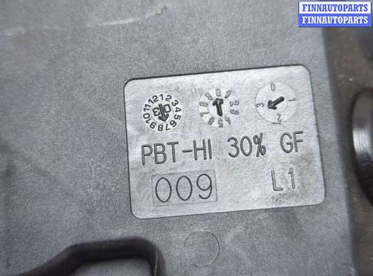 Замок боковой двери на Mercedes-Benz C (W203)