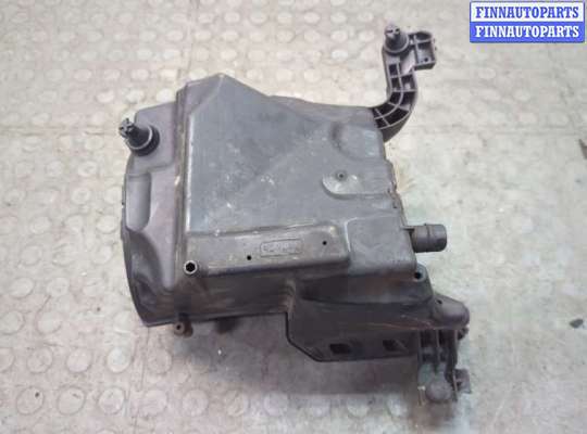 Корпус воздушного фильтра на Ford Focus II