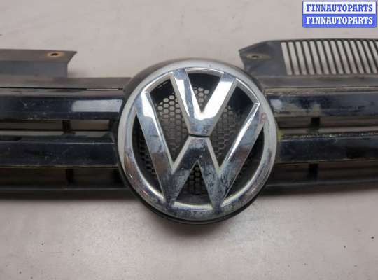 купить Решетка радиатора на Volkswagen Golf 6 2008-2012