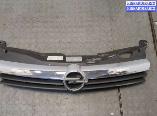 Решетка радиатора OP2417875 на Opel Astra H 2004-2010