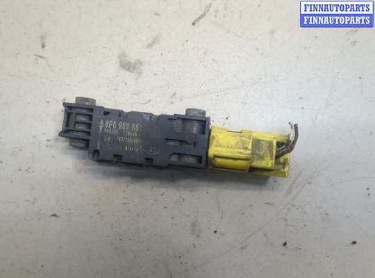 купить Датчик удара на Audi A8 (D3) 2002-2010