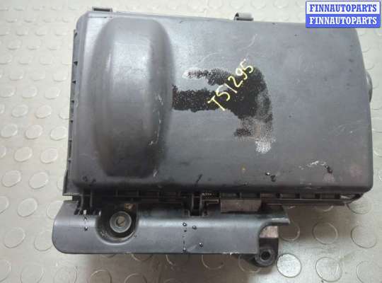 купить Корпус воздушного фильтра на Toyota Prius 2003-2009