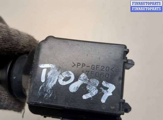 купить Переключатель дворников (стеклоочистителя) на Toyota Prius 2003-2009