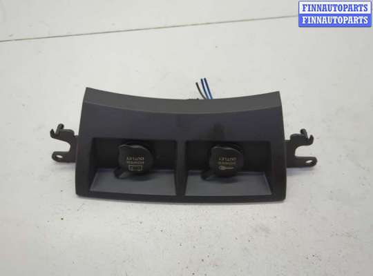 Розетка прикуривателя CRQ2649 на Chrysler Pacifica 2003-2008