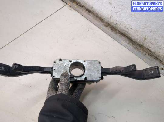 купить Переключатель поворотов и дворников (стрекоза) на Audi 80 (B3) 1986-1991