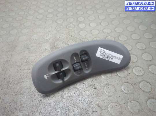 Кнопка стеклоподъемника (блок кнопок) DGQ7784 на Chrysler Voyager 2000-2007