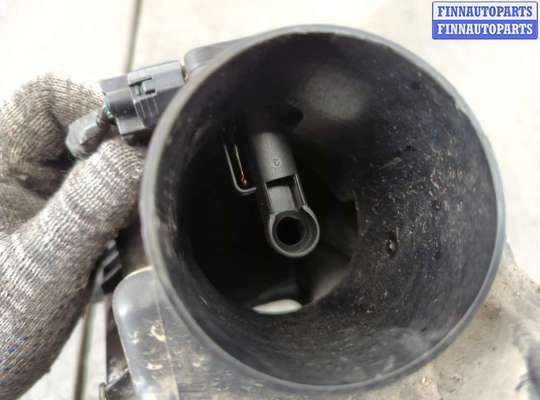 купить Измеритель потока воздуха (расходомер) на Toyota Avensis 2 2003-2008