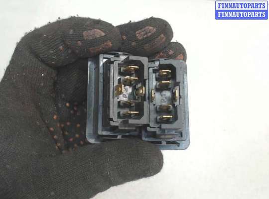 Кнопка стеклоподъемника (блок кнопок) SS35380 на SsangYong Korando 1996-2006