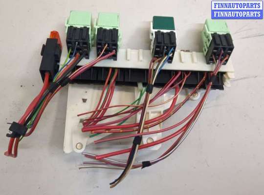 купить Блок предохранителей на BMW 7 E38 1994-2001