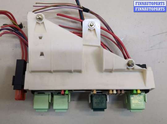 купить Блок предохранителей на BMW 7 E38 1994-2001