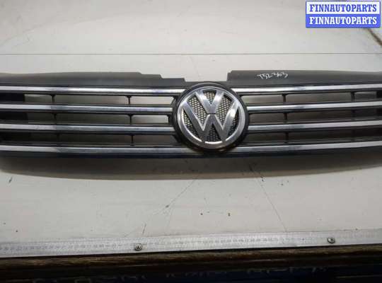 купить Решетка радиатора на Volkswagen Passat 7 2010-2015 Европа