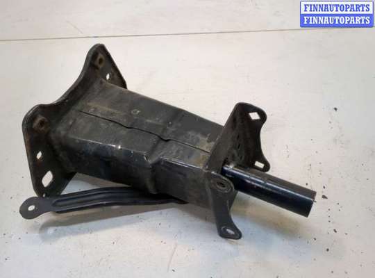 Кронштейн усилителя бампера MB1724580 на Mercedes GL X164 2006-2012