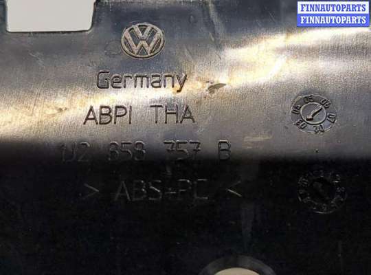 Кронштейн магнитолы VG1593459 на Volkswagen Bora