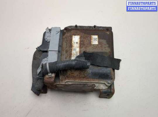 Блок управления двигателем OP2400378 на Opel Zafira B 2005-2014