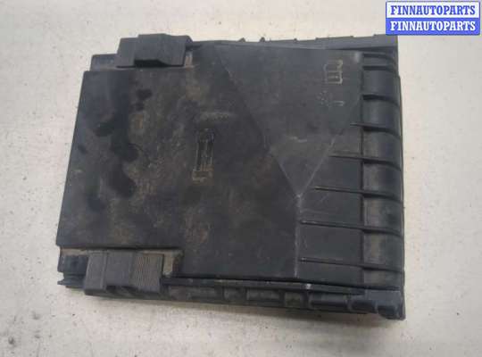 купить Крышка блока предохранителей на Volkswagen Passat 6 2005-2010