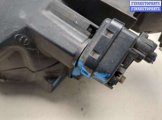 Фара передняя на Toyota Previa 2