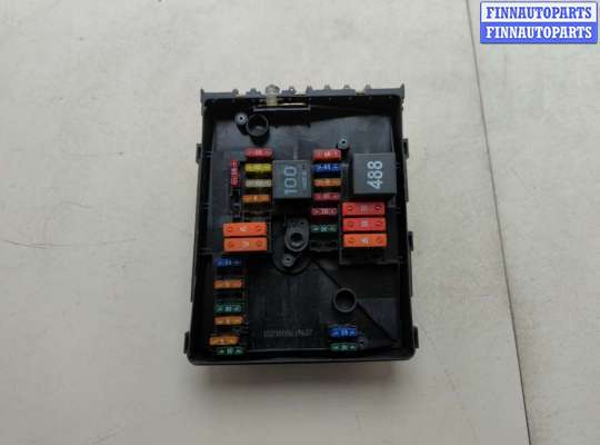 Блок предохранителей VG2511714 на Volkswagen Touran 2003-2006