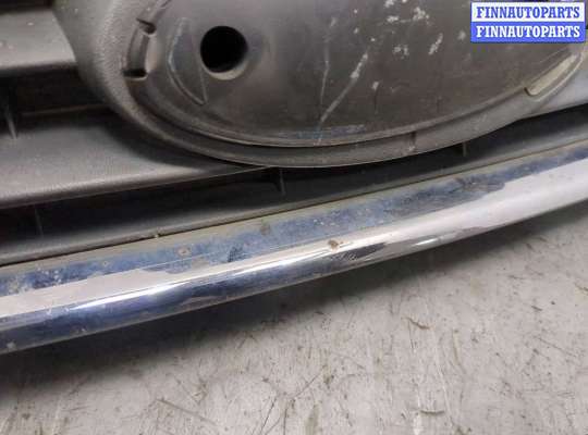 купить Решетка радиатора на Ford C-Max 2002-2010