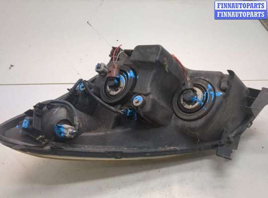 купить Фара (передняя) на Toyota Corolla Verso 2004-2009