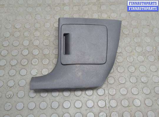 купить Обшивка стойки на Volkswagen Polo 2009-2014