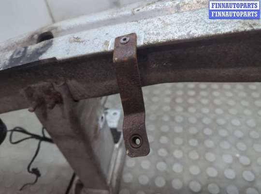 Усилитель бампера на BMW X3 (E83)