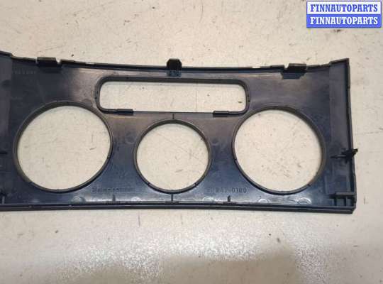 купить Рамка под переключатель отопителя на Volkswagen Passat 6 2005-2010