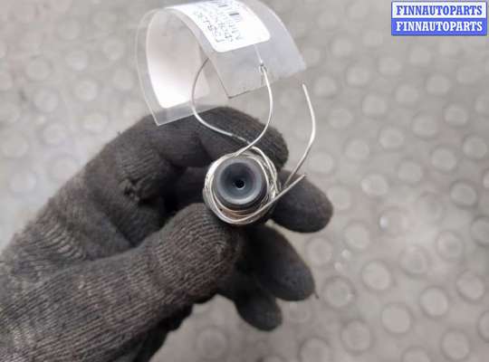 купить Форсунка топливная на Mitsubishi Montero Sport / Pajero Sport 1996-2008