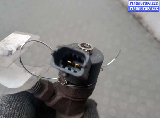 Форсунка топливная на Rover 75 RJ