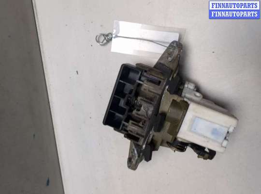 купить Кнопка открывания багажника с крышки на Renault Megane 1996-2002