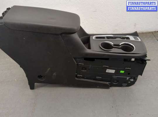 купить Консоль салона (кулисная часть) на Chevrolet Equinox 2017-2024