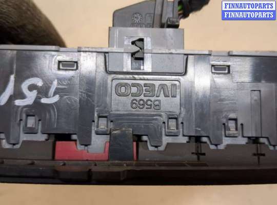 купить Кнопка аварийки на Iveco Daily 6 2014-