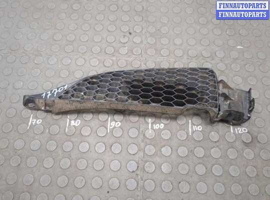 купить Решетка радиатора на Pontiac Vibe 1 2002-2008