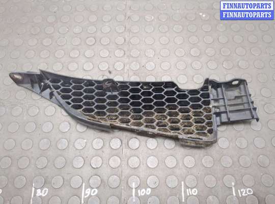купить Решетка радиатора на Pontiac Vibe 1 2002-2008