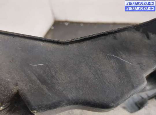 купить Рамка передняя (телевизор) на Volkswagen Golf 4 1997-2005