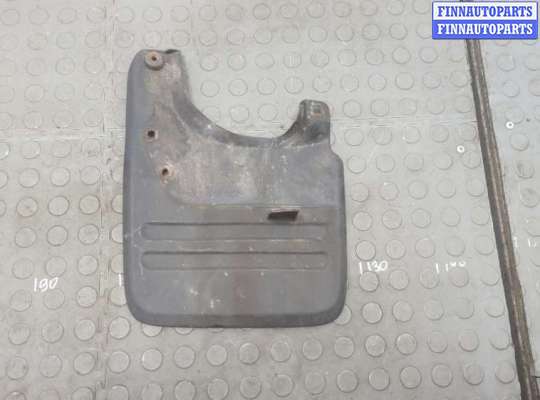 Брызговик TT894918 на Toyota Sequoia 2000-2008