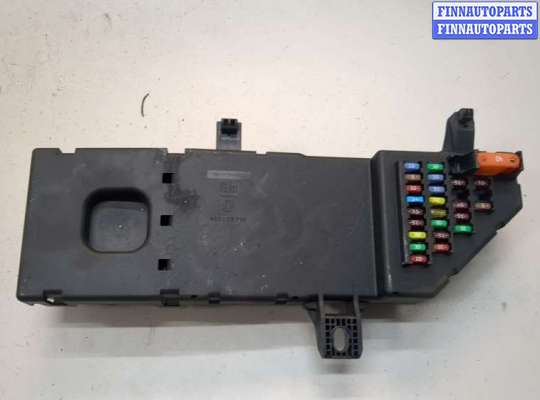 купить Блок предохранителей на Saab 9-3 2002-2014