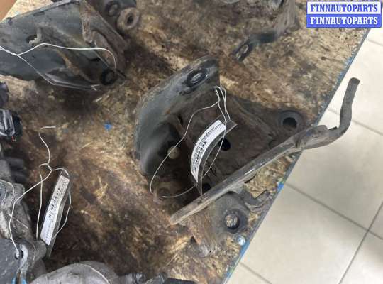 купить Кронштейн балки подвески на Nissan Note E11 2005-2013