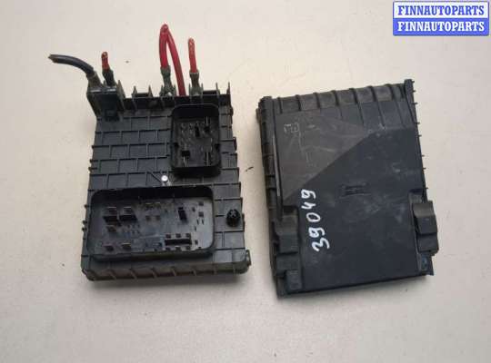 купить Блок предохранителей на Volkswagen Golf 5 2003-2009