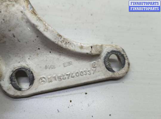 Петля крышки багажника на Mercedes-Benz GL (X164)