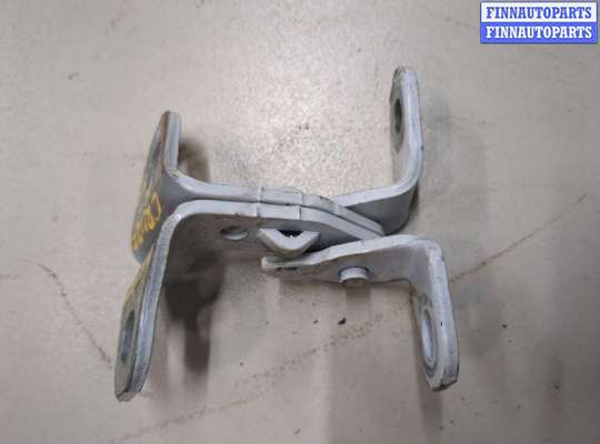 Петля двери на Chevrolet Cruze II (J400)